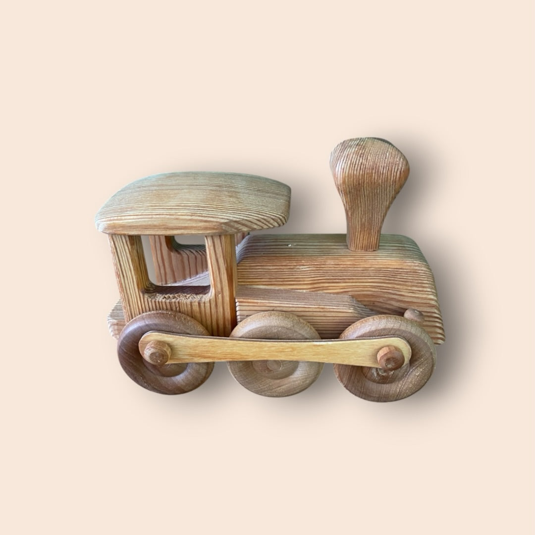 De Speelcirkel Debresk houten speelgoedtrein met locomotief in natuurlijk hout, handgemaakt en duurzaam ontwerp.